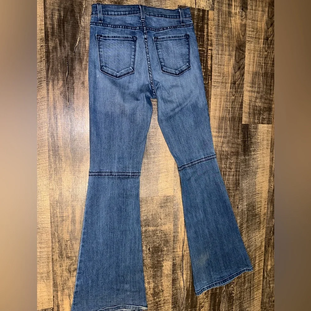 O2 Denim - Picture 2 of 5